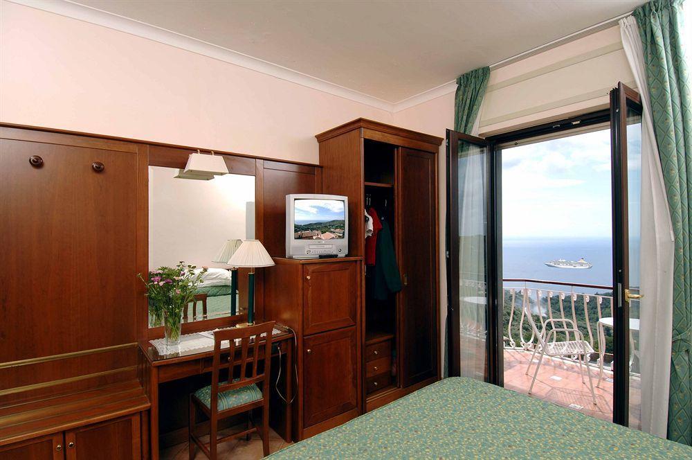 Hotel Montana Sant'Agata sui due Golfi Ngoại thất bức ảnh