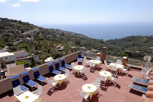 Hotel Montana Sant'Agata sui due Golfi Ngoại thất bức ảnh