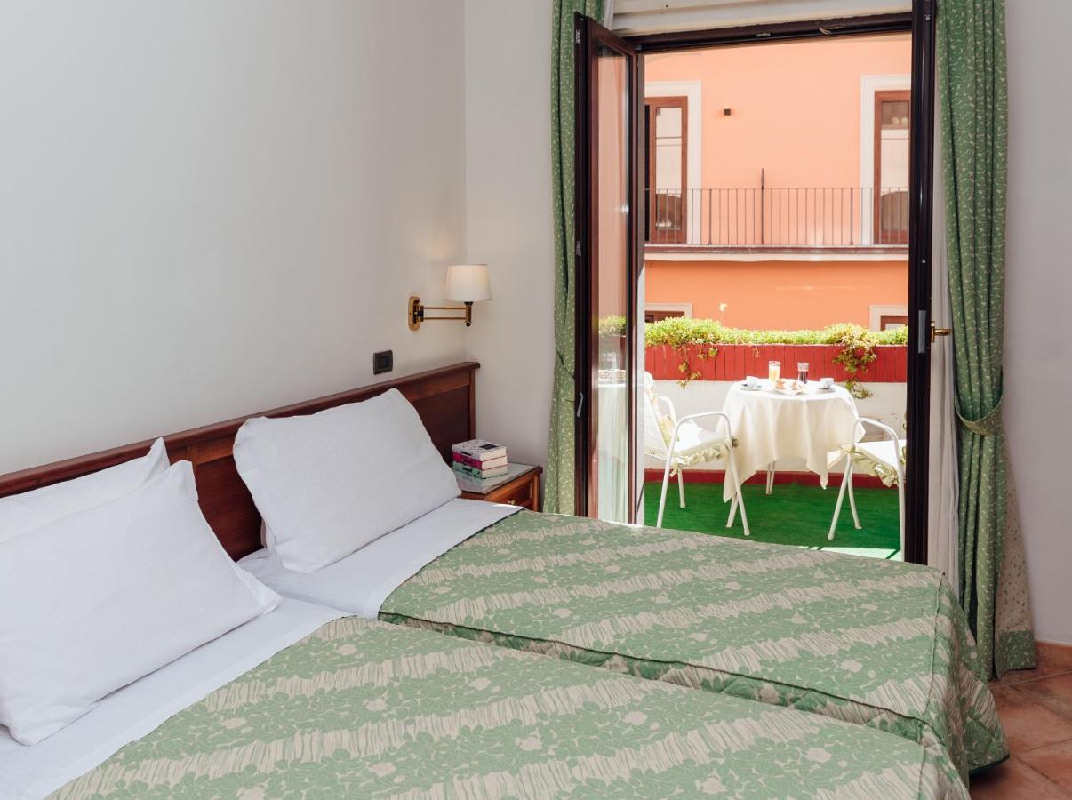 Hotel Montana Sant'Agata sui due Golfi Ngoại thất bức ảnh