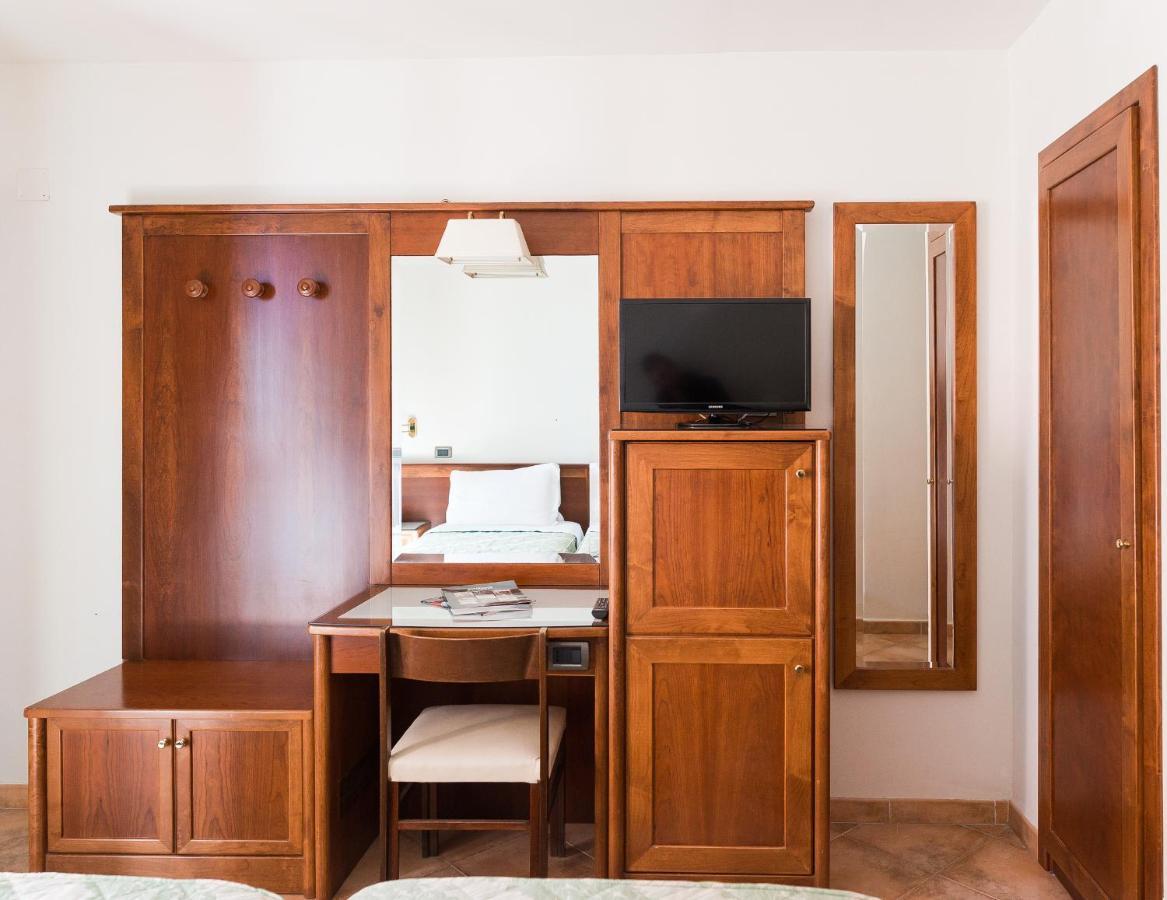 Hotel Montana Sant'Agata sui due Golfi Ngoại thất bức ảnh