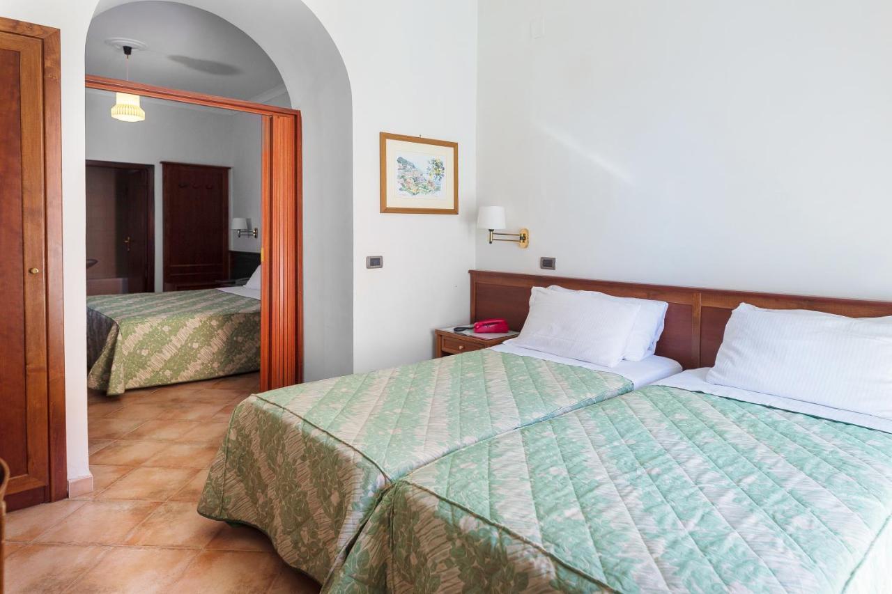 Hotel Montana Sant'Agata sui due Golfi Ngoại thất bức ảnh