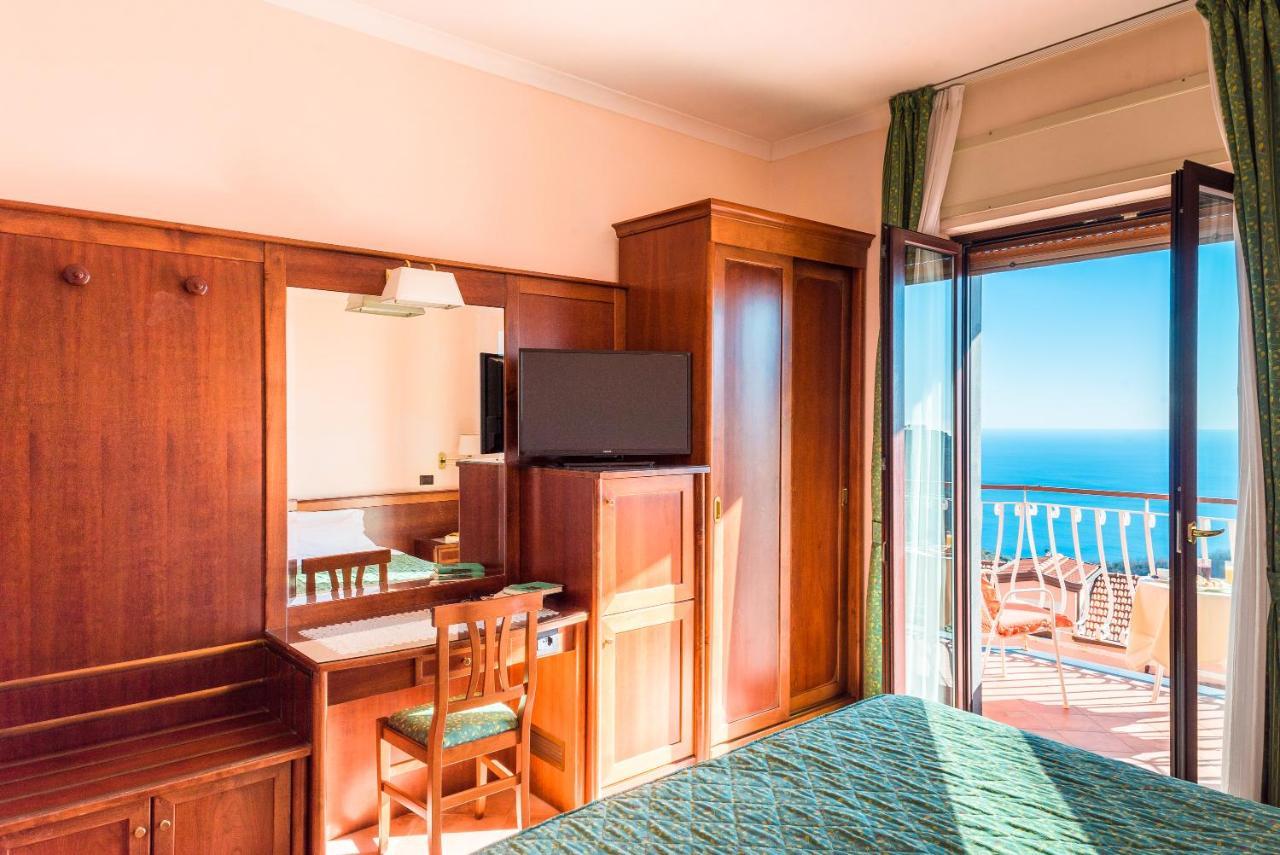 Hotel Montana Sant'Agata sui due Golfi Ngoại thất bức ảnh